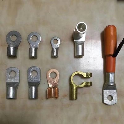 Máquina para recortar cables eléctricos de carga de baterías con carrera ajustable de 50 mm
