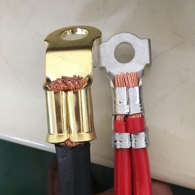 Máquina para recortar cables eléctricos de carga de baterías con carrera ajustable de 50 mm