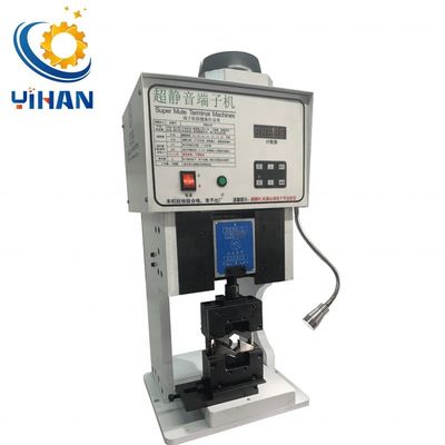 25 mm Cuadrado aislado conectores terminales de espadas de trituración de alambre de 4 toneladas de velocidad molde de grano único