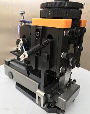 Aplicador de banderas de encrucijado de 40 mm para la máquina automática de terminales JST